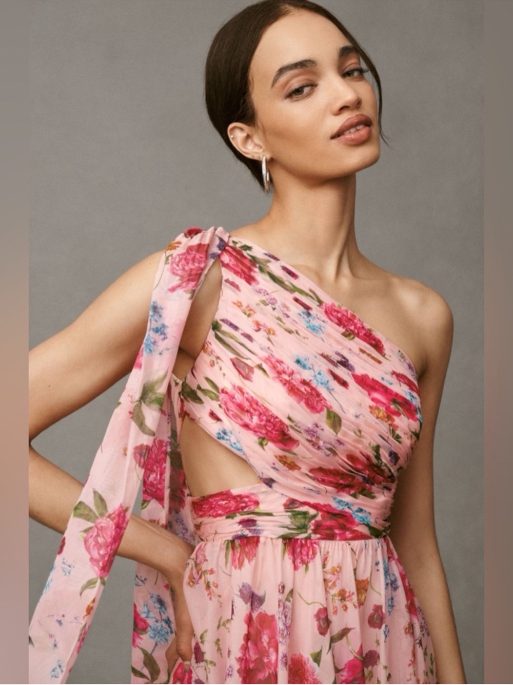 Mac Duggal One-Shoulder Cutout Floral Maxi
Dress - Picture 13 of 13